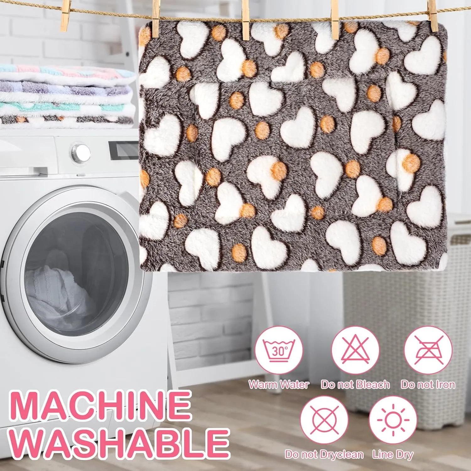 Haull 4 Pcs Waterproof Guinea Pig Bedding Winter Guinea Pig Plush Cage Liners Soft Dog Cat Bed Mat Reversible Cozy Animal Pee Pad Hamster Bed Mat Washable for Bunny (Heart,13 x 10 Inch)